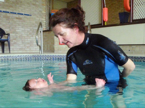 شنای کودکان؛ آموزش یا یادآوری